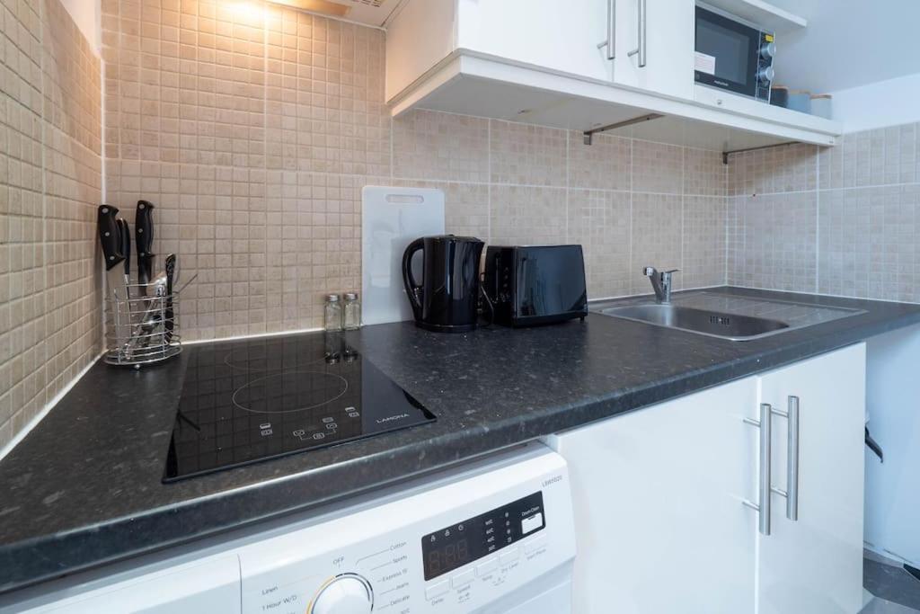 S6 Cozy In Kilburn With Kitchen Zone 2 Londra