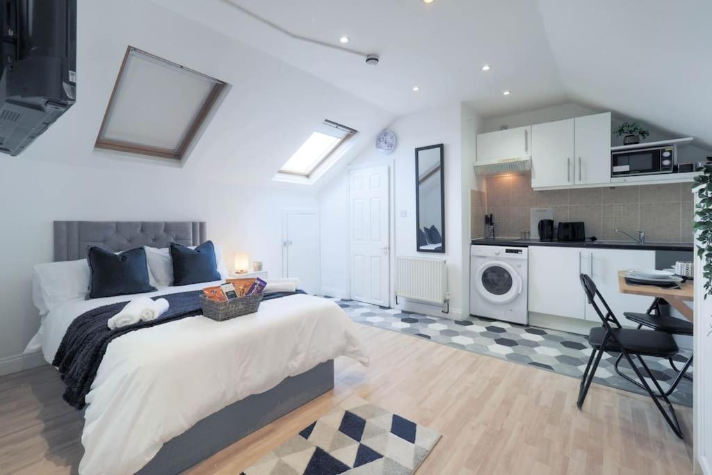 S6 Cozy In Kilburn With Kitchen Zone 2 Londra